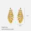 Ohrring aus Edelstahl, inspiriert von der Natur, mit Goldblatt-Motiv thumbnail 3