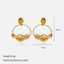 Goldene Edelstahl-Ohrringe mit floralem Anhänger thumbnail 3
