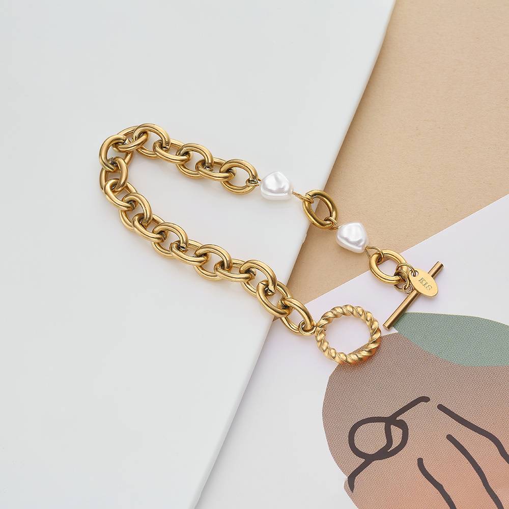 Discover Lonceen's 18K Gold-Plated Chunky Chain Bracelet