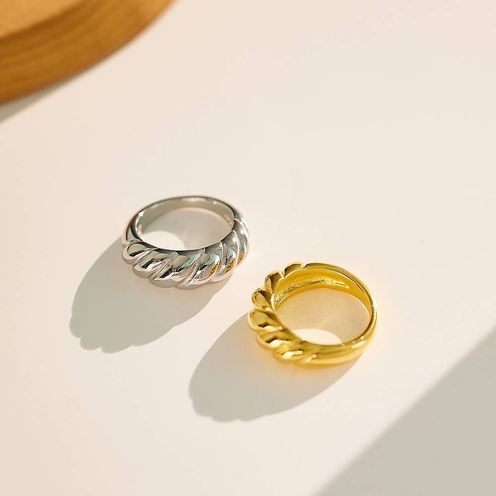 Twisted Doughnut Ring: Stylish and Minimalist Stainless Steel Fashion Jewelry Ring for Women