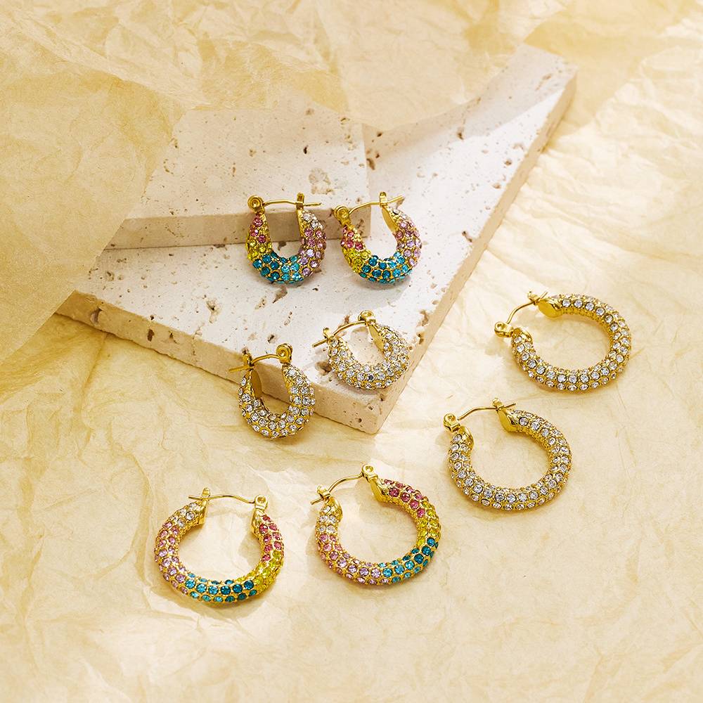 세련된 여성용 금 귀걸이, 고급스러운 주얼리, 트렌디한 주얼리, 다이아몬드 귀걸이