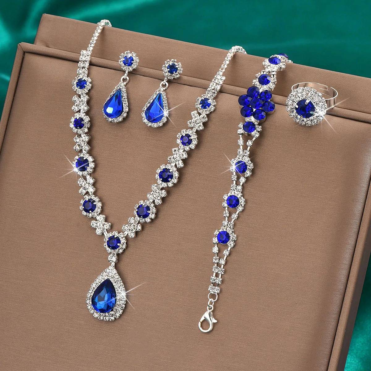 Hot Selling High-End Fashion Jewelry Set New Design Crystal Water Droplets Necklace Earring Ring