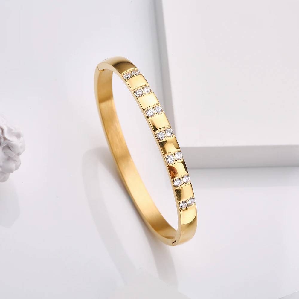 ブレスレット:エレガントなブレスレットがあなたのスタイルを高めます