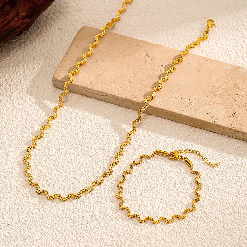 Lonceen Juego de collar y pulsera de cadena trenzada irregular chapado en oro de 18 quilates para mujer