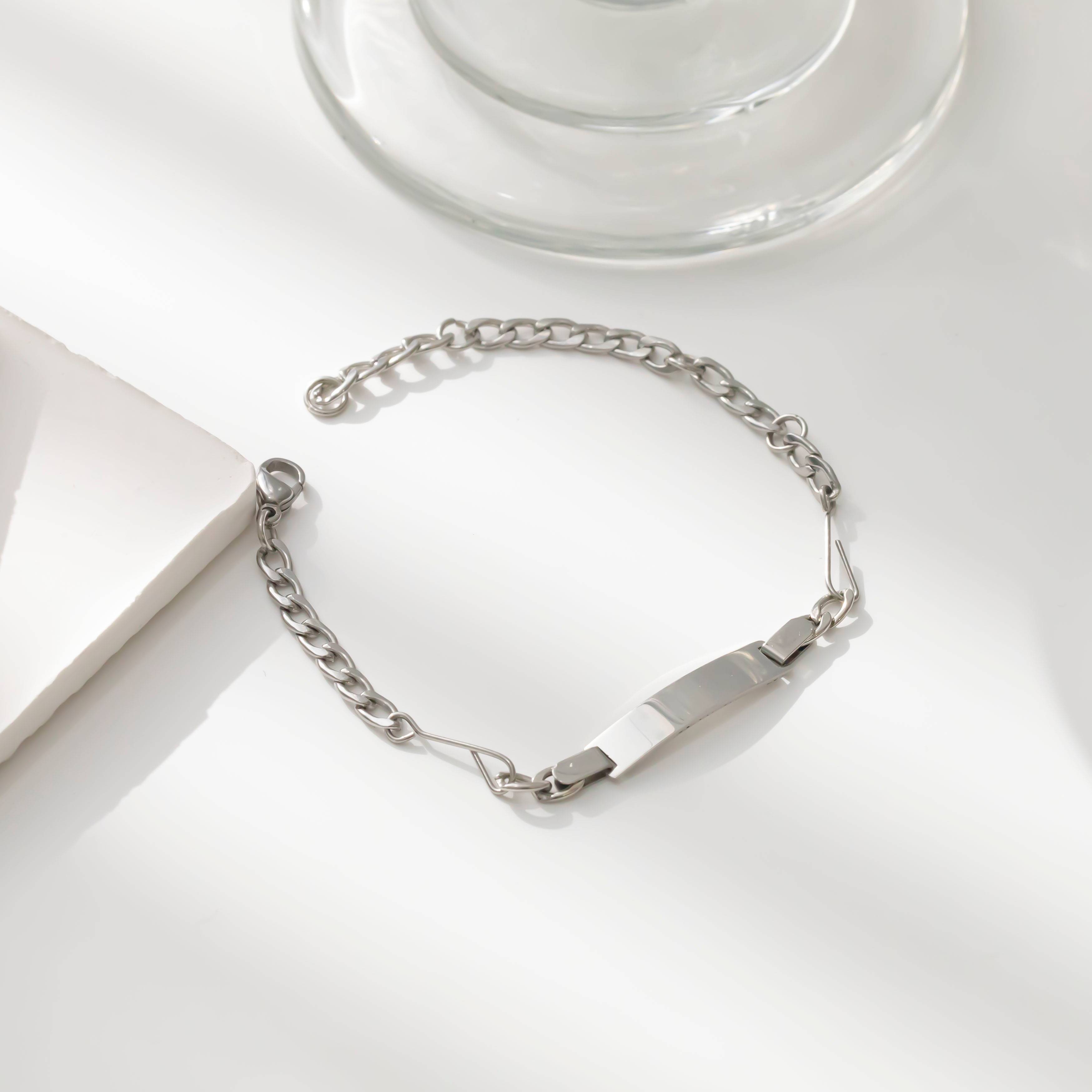 Custom letter name silver-plated stainless steel engraved blank fashion jewelry bracelet