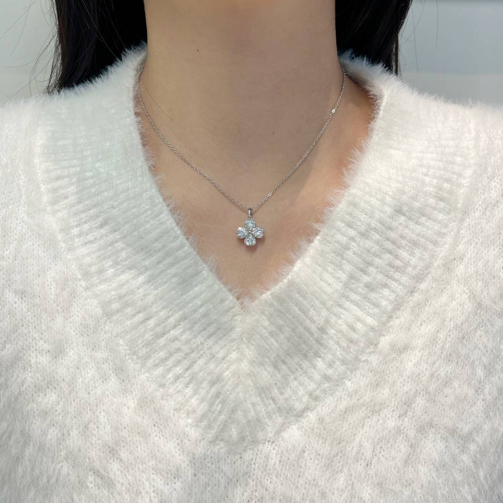 Elegant 925 Silver Floral Moissanite Pendant Necklace | Lonceen