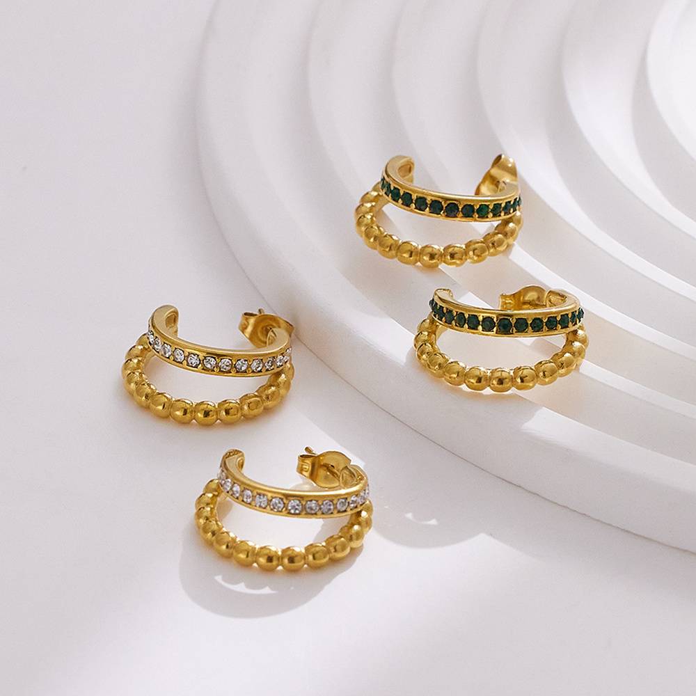 أقراط مجوهرات نسائية أنيقة مطلية بالذهب ومزينة بأحجار كريمة مطلية بالكهرباء بتصميم كلاسيكي، مصنوعة من الفولاذ المقاوم للصدأ، من تصميم بوتيك مجوهرات عصري.