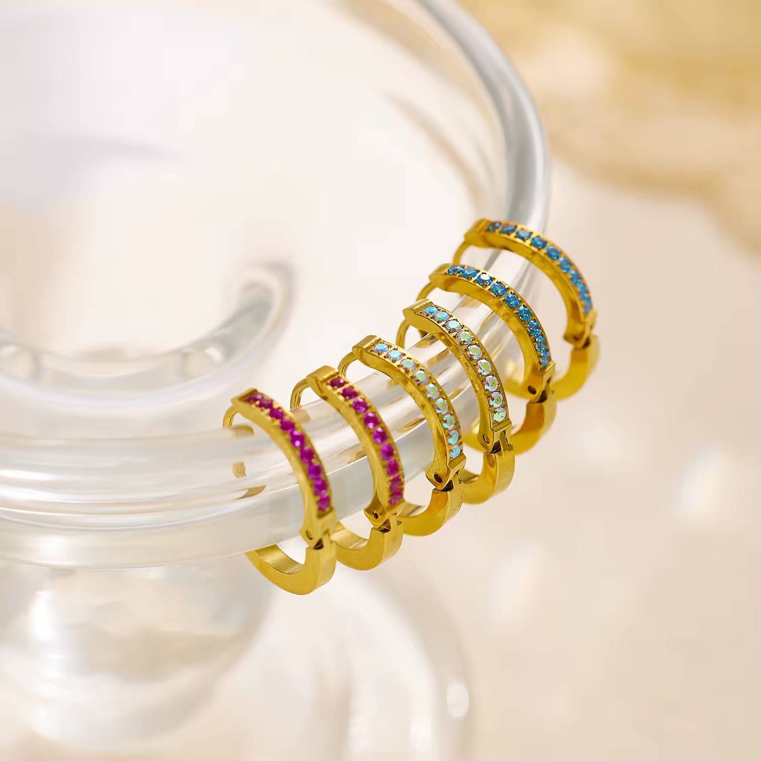 도매 대량 판매 원형 지르코니아(라인스톤) 여성용 고급스럽고 반짝이는 18k 금도금 스테인리스 스틸 패션 주얼리 귀걸이