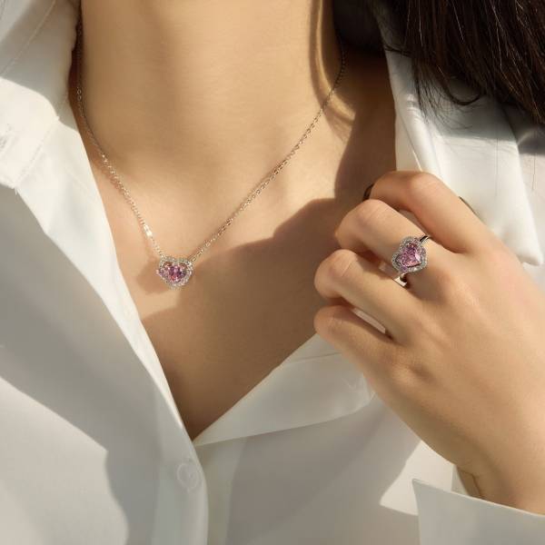 Lonceen 925 Silver 18K-Plated Pink Zircon Heart Halo Ring for Women