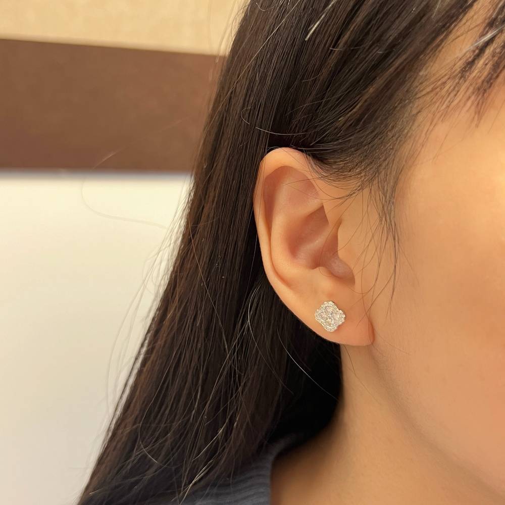 Elegant 925 Silver Moissanite Four-Leaf Clover Earrings – Lonceen Collection