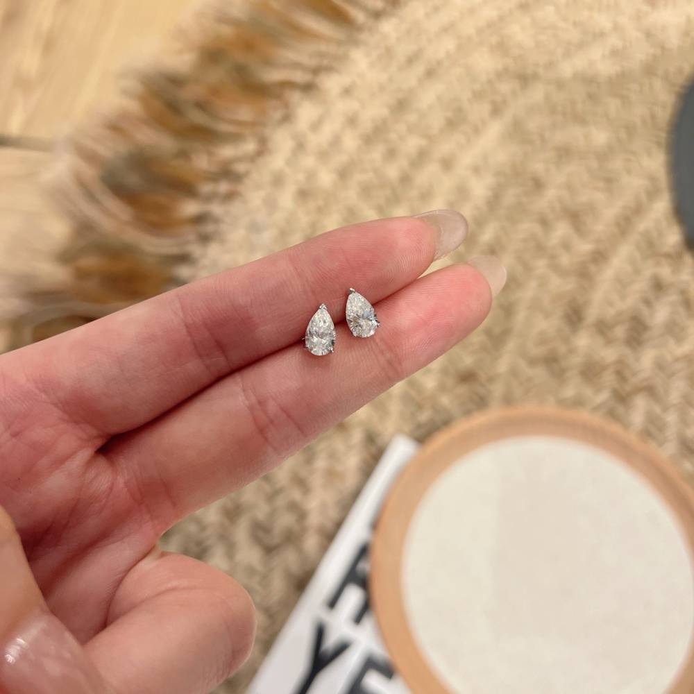 Elegant 925 Silver VVS Moissanite Stud Earrings for Daily Luxury