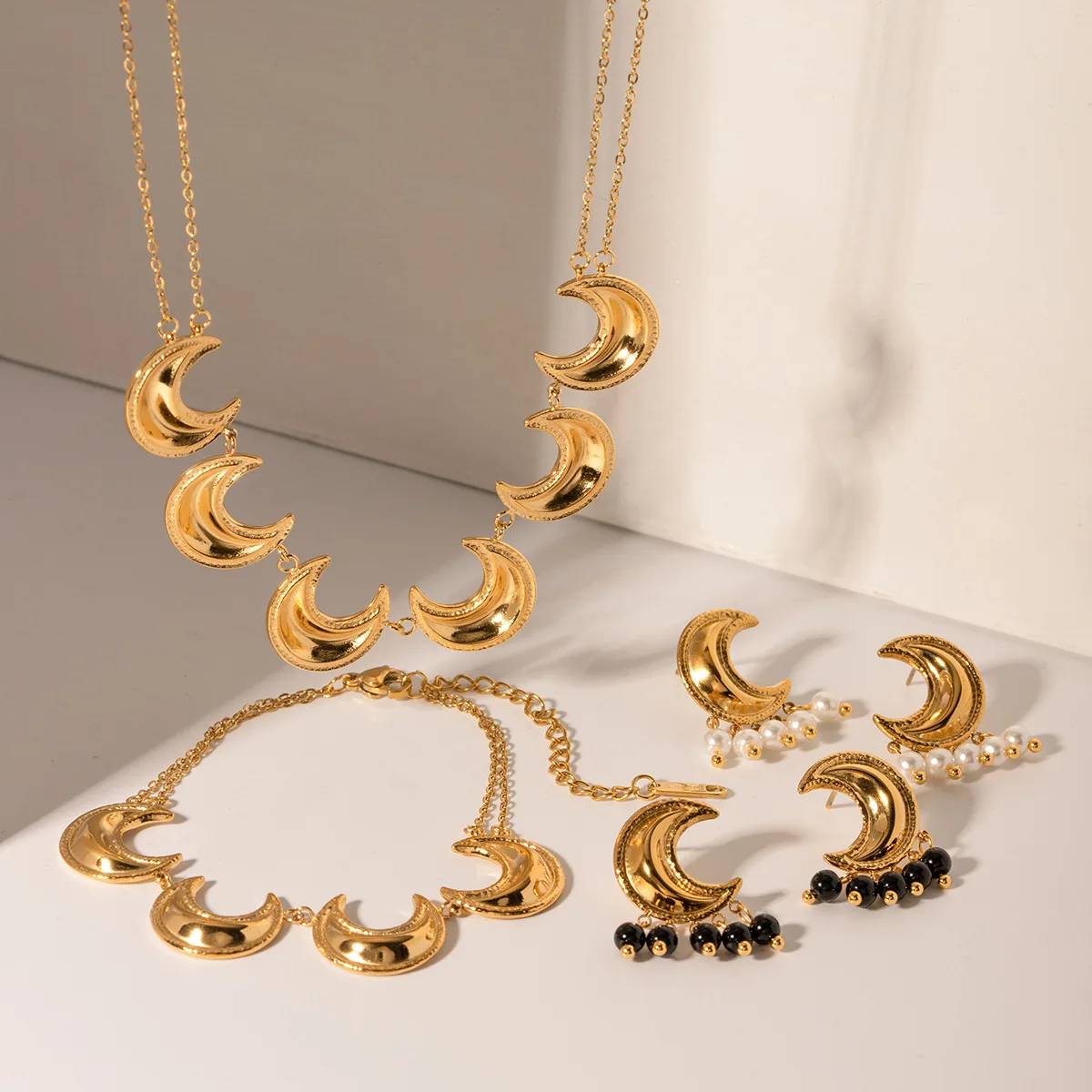 Wholesale Valentines Day Gift Fashion 18K Gold Plated Moon Earring Stainless Steel Necklace Bracelet Jewelry Set for Women
