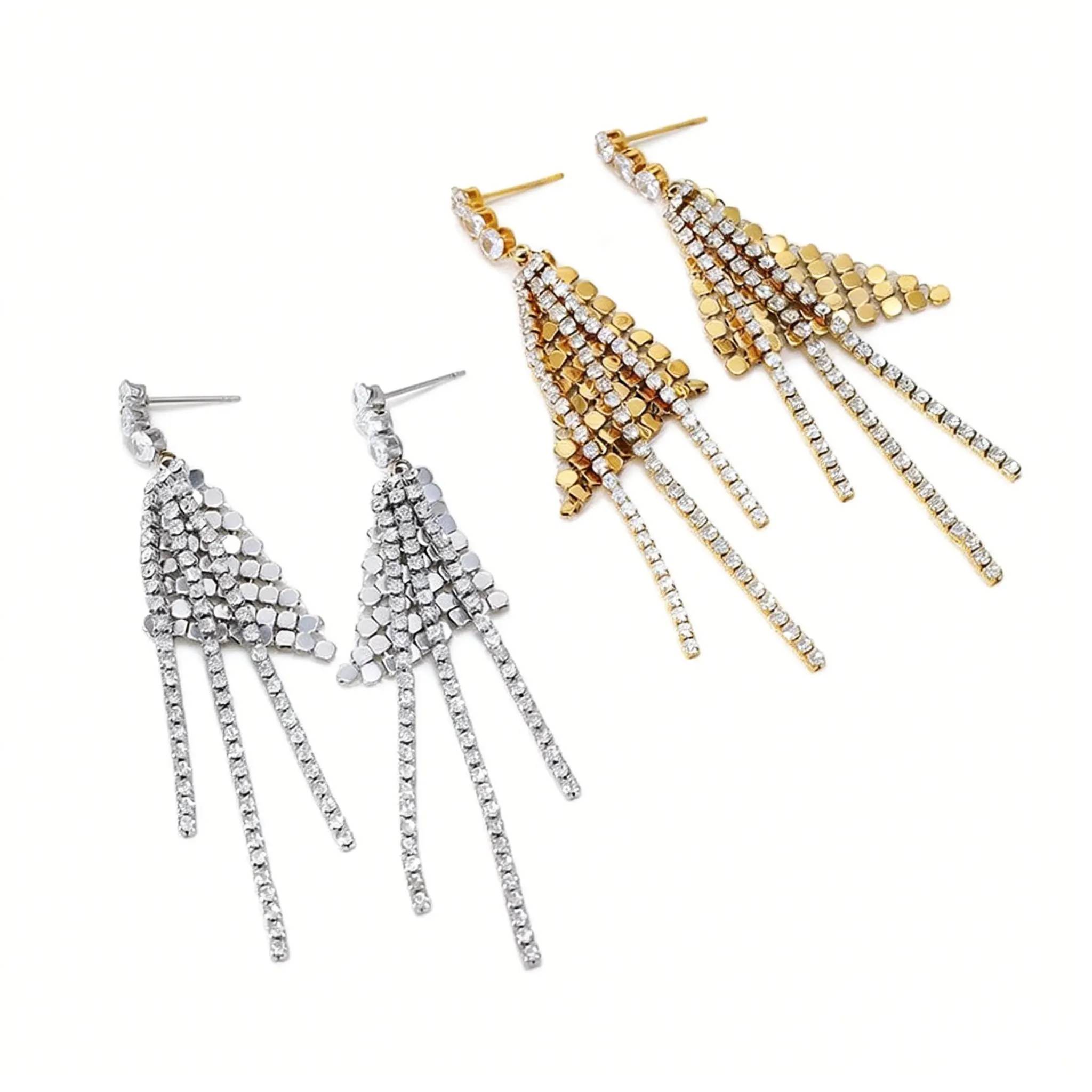 Pendientes largos colgantes con borla de circonita brillante de lujo de Lonceen para mujer.